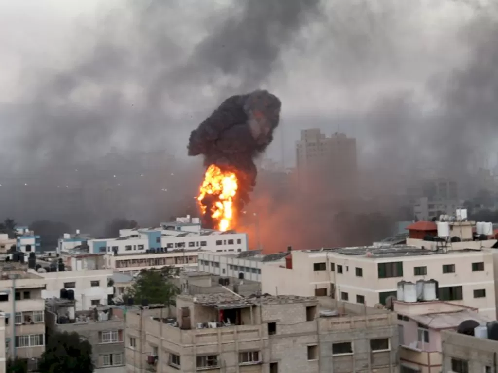 Konflik di Israel dan Palestina yang kian memanas. (REUTERS/Ibraheem Abu Mustafa).