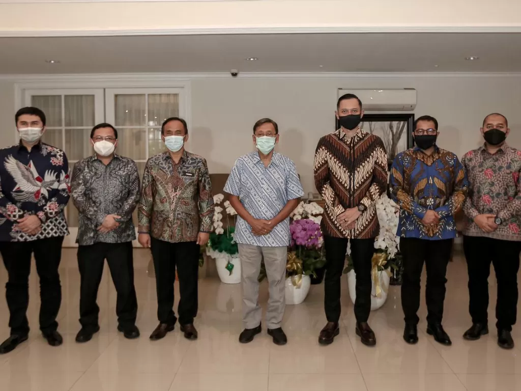 AHY dan Jajaran Demokrat kunjungi  Wakil Presiden ke-11 RI Boediono (Dok. Humas DPP Demokrat)
