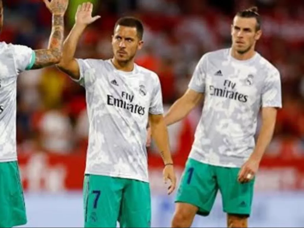 Eden Hazard dan Gareth Bale. (photo/REUTERS/Marcelo Del Pozo)