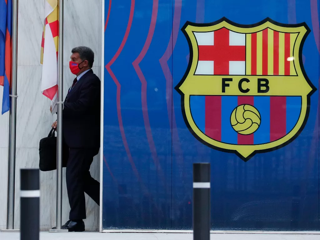 Barcelona masih belum mundur dari rencana peluncuran Liga Super Eropa (REUTERS/Albert Gea)