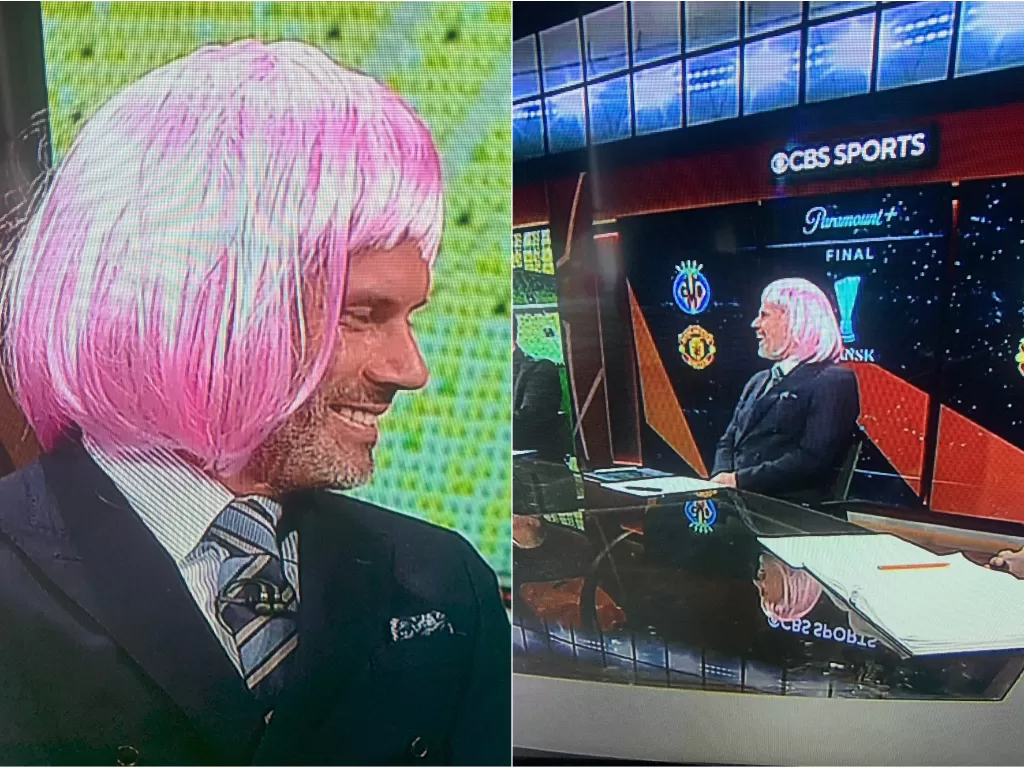 Jamie Carragher pakai wig pink. (photo/The Sun)
