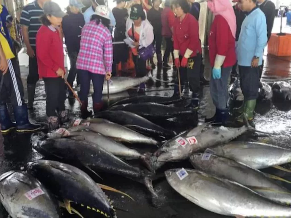 AS memblokir makanan laut dari China. (AP)