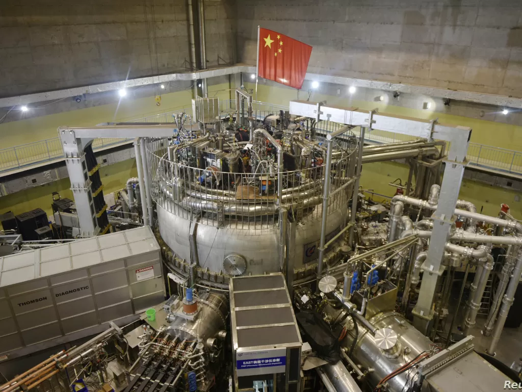 Tampilan reaktor nuklir Tokamak buatan China (photo/REUTERS/Stringer)