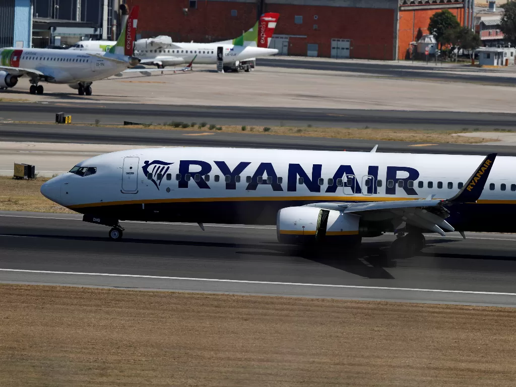 Pesawat Ryanair. (photo/REUTERS/RAFAEL MARCHANTE)