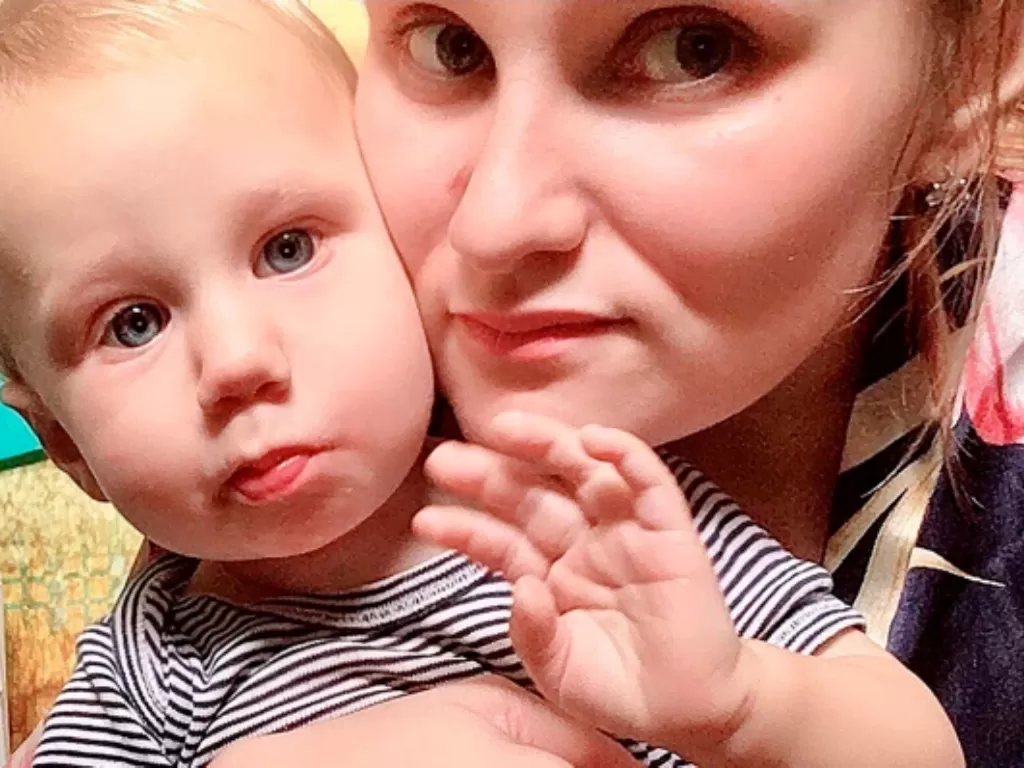 Bayi 11 bulan meninggal kelaparan ditinggalkan ibunya. (VK.com)