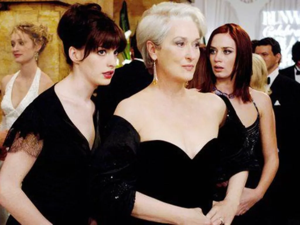 Anne Hathaway, Meryl Streep dan Emily Blunt dalam The Devil Wears Prada (Istimewa)