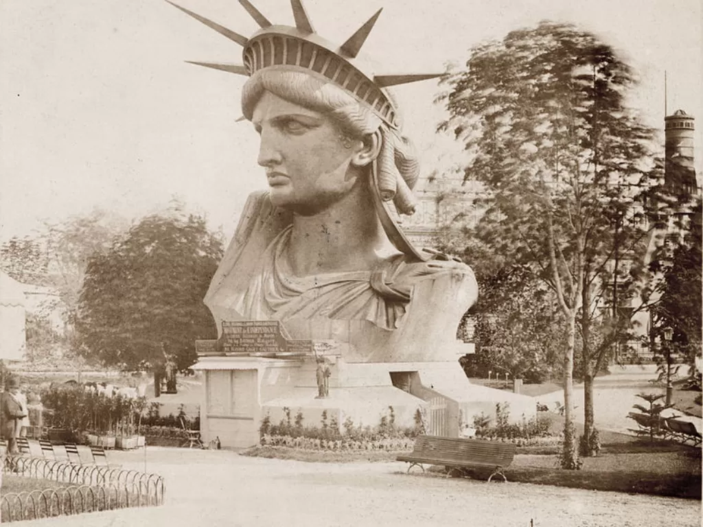 Kepala Patung Liberty dipamerkan (NYD/Wikipedia).