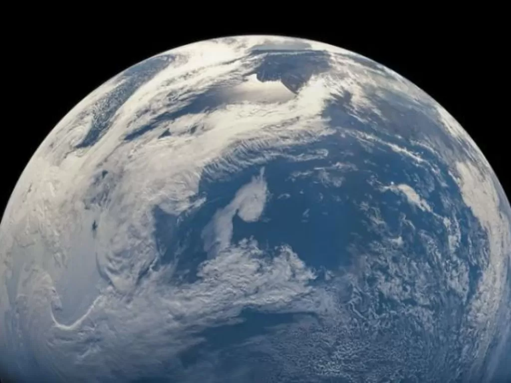 Tampilan Bumi yang diambil pesawat ruang angkasa Juno. (photo/NASA/JPL-Caltech/SwRI/MSSS/Kevin M. Gill.)
