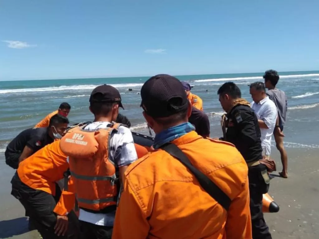 Kakak dan adik tewas tenggelam saat berenang di Pantai Tiram (Istimewa)