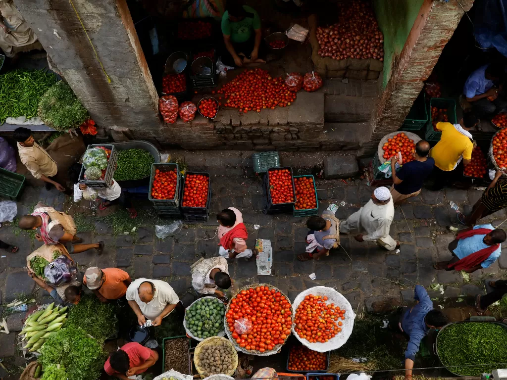 Warga India (REUTERS/ADNAN ABIDI)