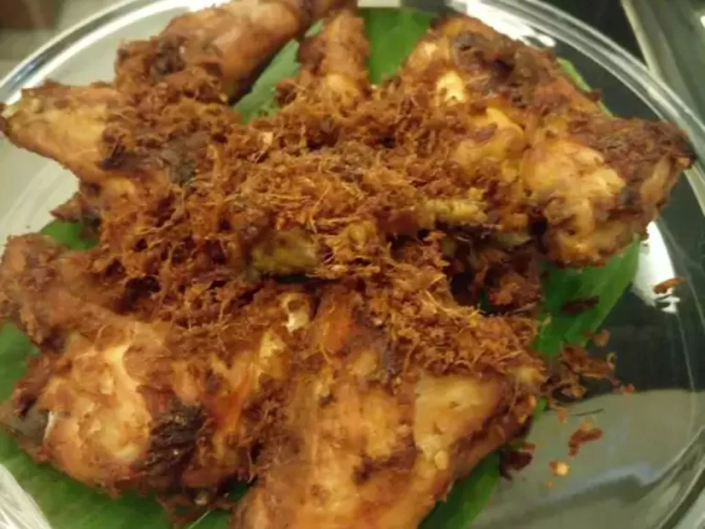Ayam Goreng Lengkuas (Cookpad/Erni Affandi)