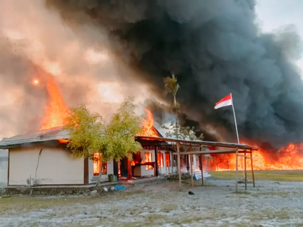 Pembakaran sejumlah bangunan di Kabupaten Yalimo, Papua. (Dok Humas Polda Papua).