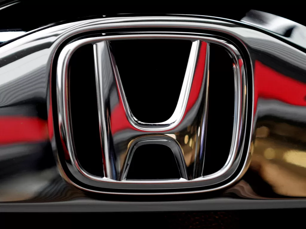 Tampilan logo perusahaan otomotif asal Jepang, Honda (photo/REUTERS/Kim Kyung-Hoon)