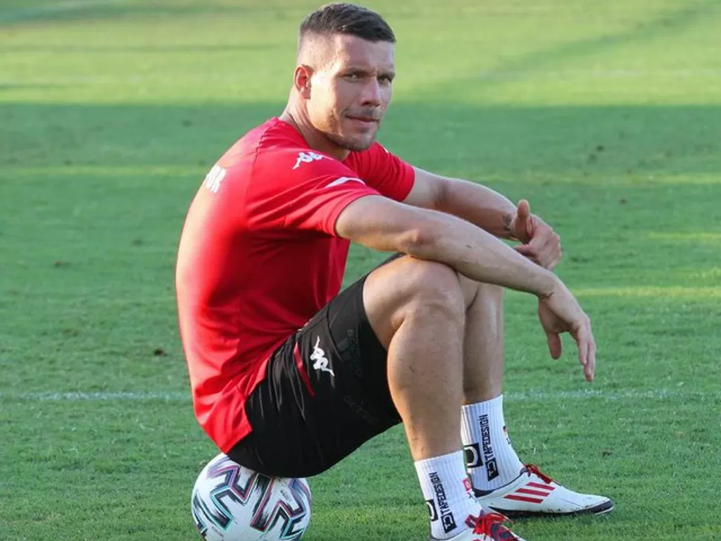 Lukas Podolski, mantan pemain timnas Jerman. (photo/Instagram/@poldi_official)