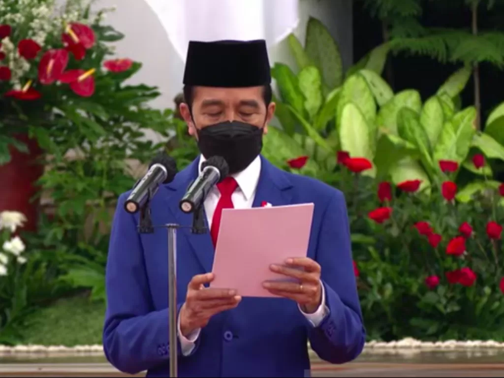  Tangkapan Layar - Presiden Joko Widodo dalam Peringatan ke-75 Hari Bhayangkara di Istana Negara, Jakarta, Kamis (1/7/2021). (ANTARA/Indra Arief)