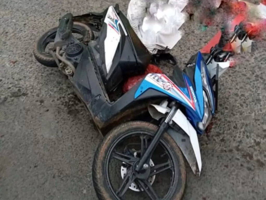 Sepeda motor korban kecelakaan di Jakbar. (Istimewa).