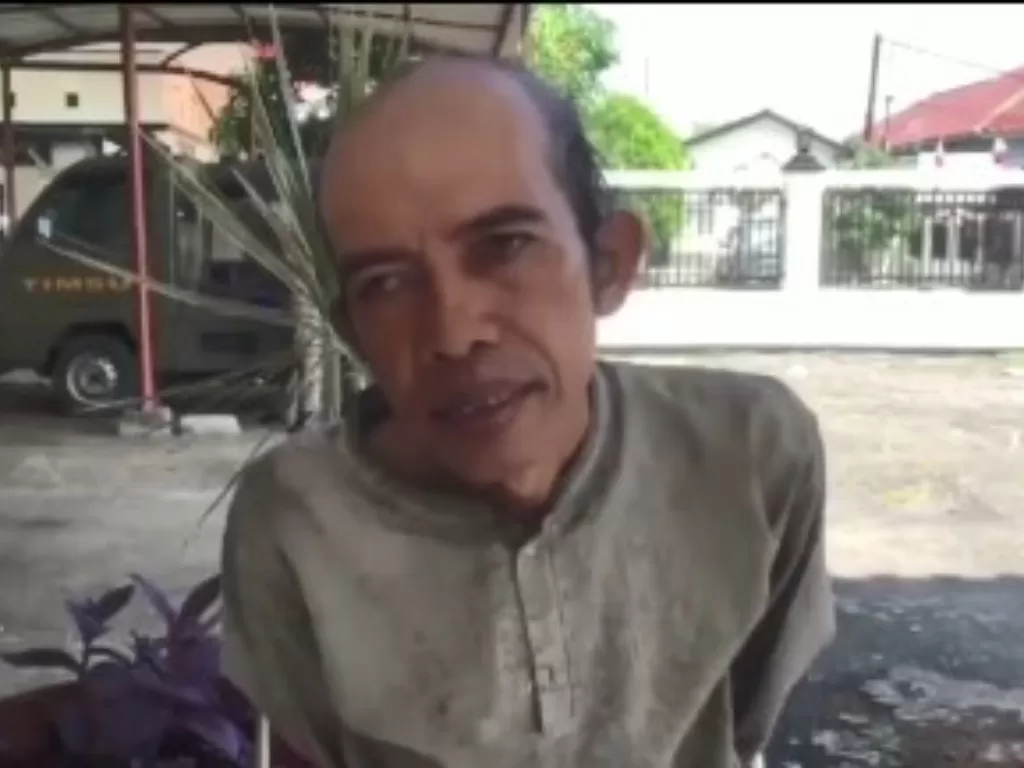 Pria ngaku raja Kerajaan Sunda ditangkap polisi karena rusak sejumlah motor di bengkel las (Instagram/communitypolice)