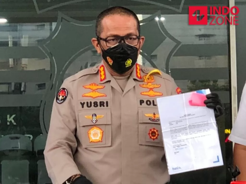 Konferensi pers Polda Metro terkait penindakan 2 perusahaan melanggar PPKM Darurat di Mapolda Metro Jaya, Jakarta. (INDOZONE/Samsudhuha Wildansyah).