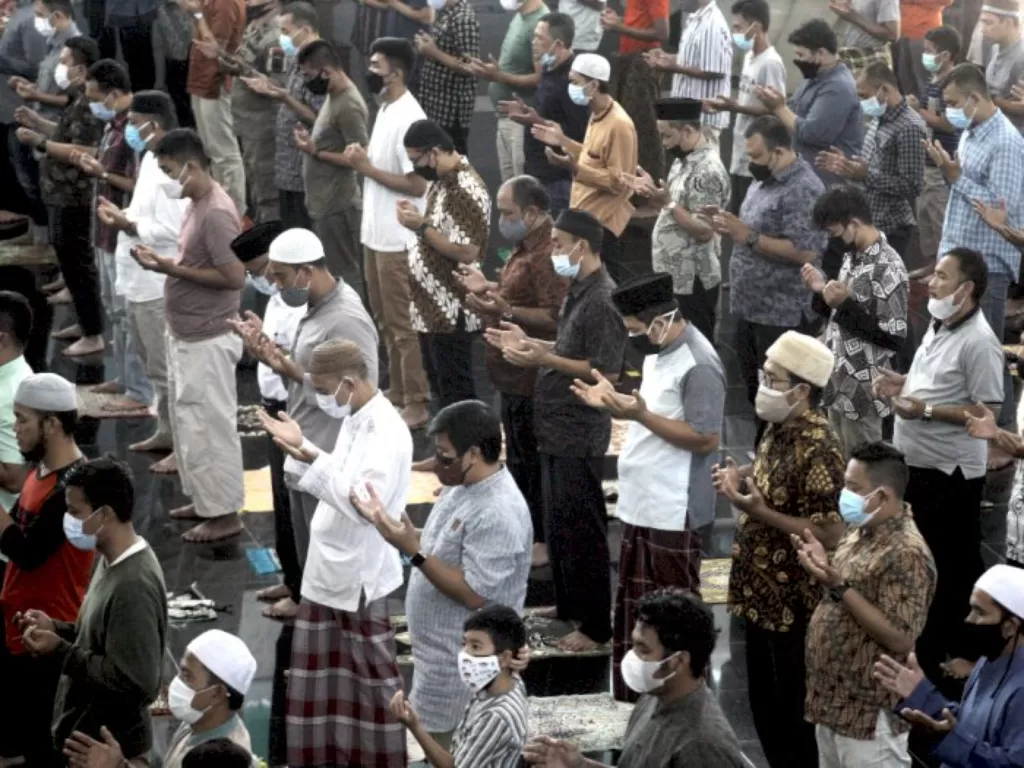 Pelaksanaan PPKM Darurat salah satunya mengenai penutupan sementara tempat ibadah(photo/ANTARA FOTO/Yulius Satria Wijaya/ilustrasi)