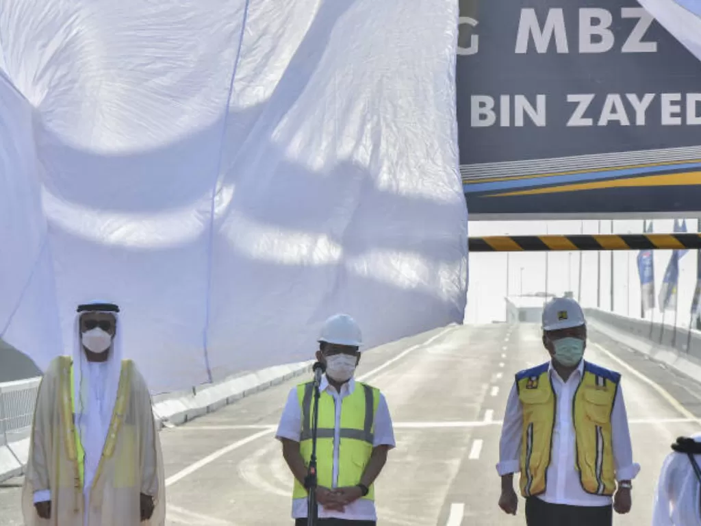 Tol layang Japek resmi berubah nama menjadi Jalan Layang MBZ (Mohamed Bin Zayed). (ANTARA FOTO/Fakhri Hermanyah)