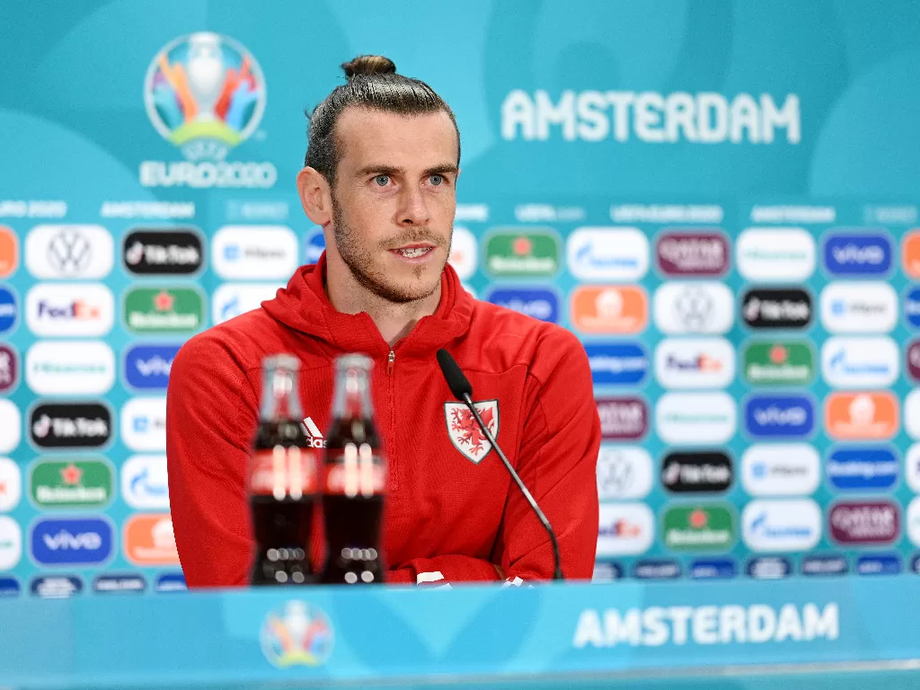 Gareth Bale saat membela Wales di Euro 2020 (UEFA/Handout via REUTERS)