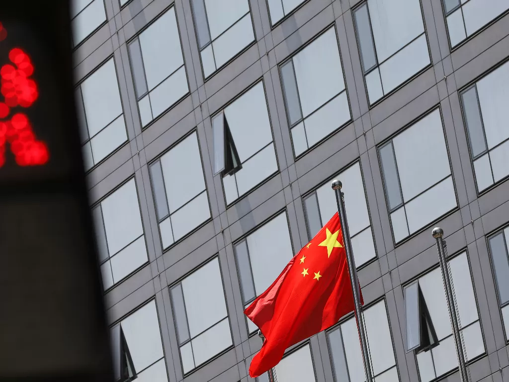Bendera China. (REUTERS/Tingshu Wang)