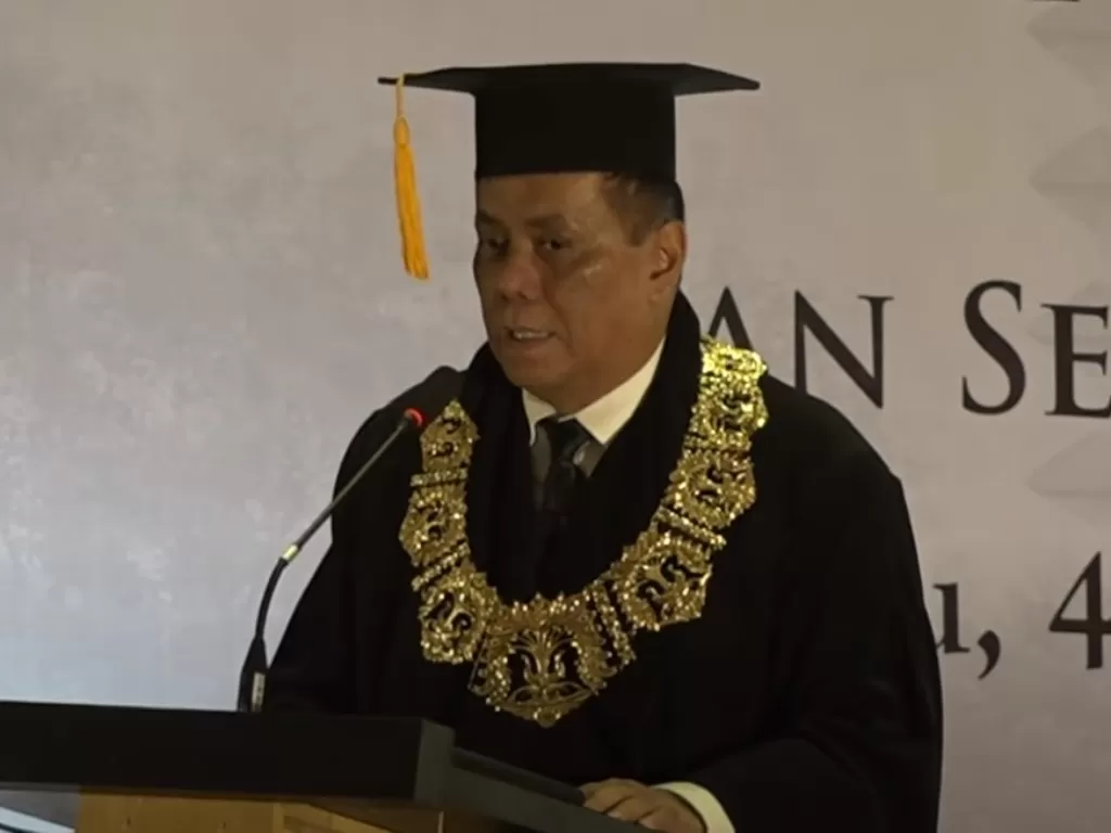 Rektor Universitas Indonesia Ari Kuncoro. (Youtube/Universitas Indonesia)