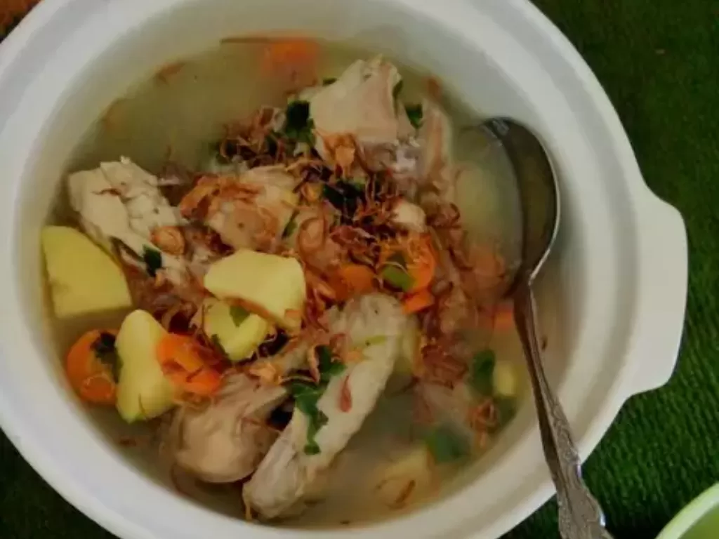 Sop Ayam Kampung Kuah Bening (Cookpad/Azelia Azhar)