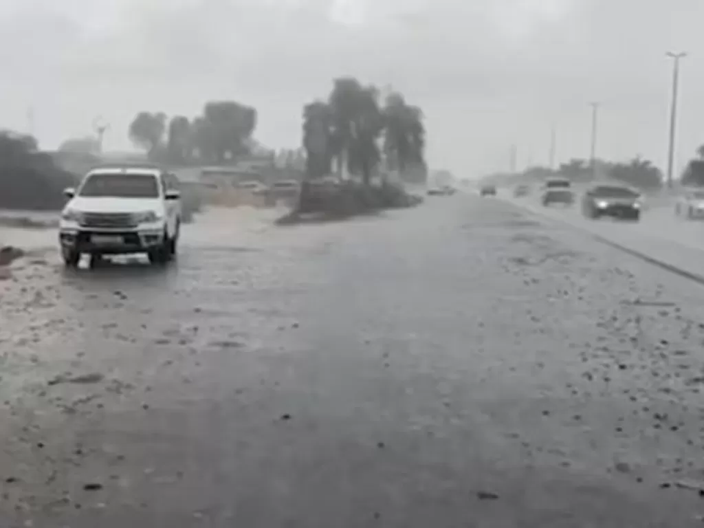 Hujan buatan di Dubai. (Ist)