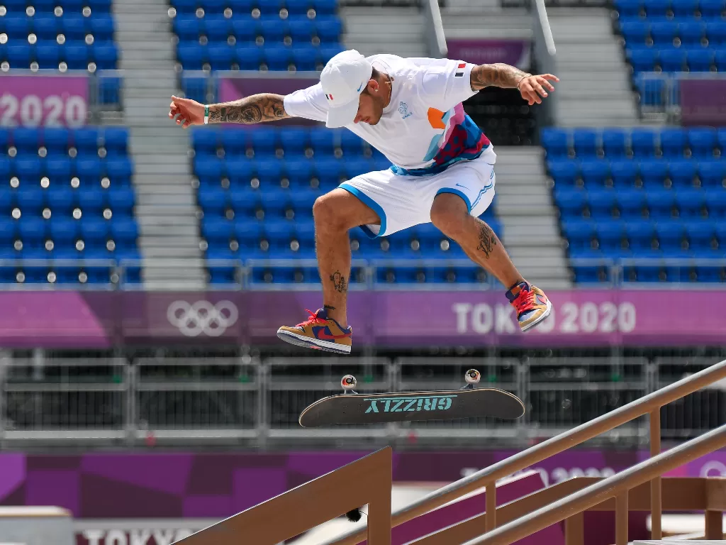 Olimpiade Tokyo 2020 - Skateboard - Jalan Putra - Final - Ariake Urban Sports Park - Tokyo, Jepang - 25 Juli 2021. Aurelien Giraud dari Prancis beraksi. (photo/REUTERS/Toby Melville)