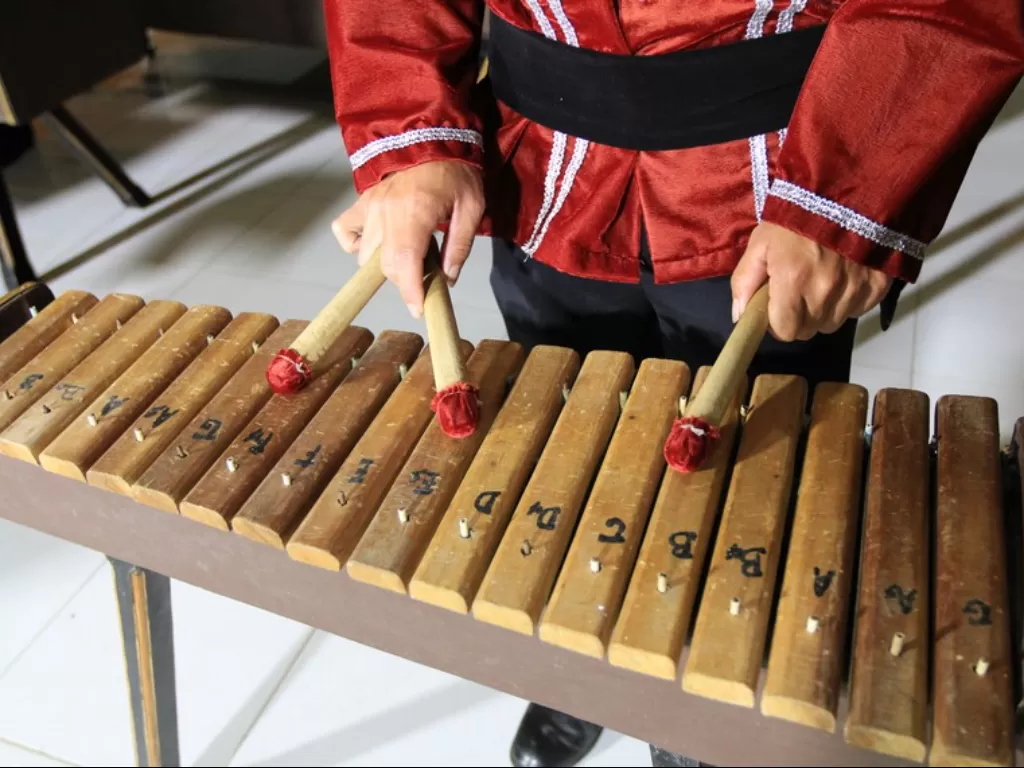 Alat musik tradisional (photo/jakarta-tourism)