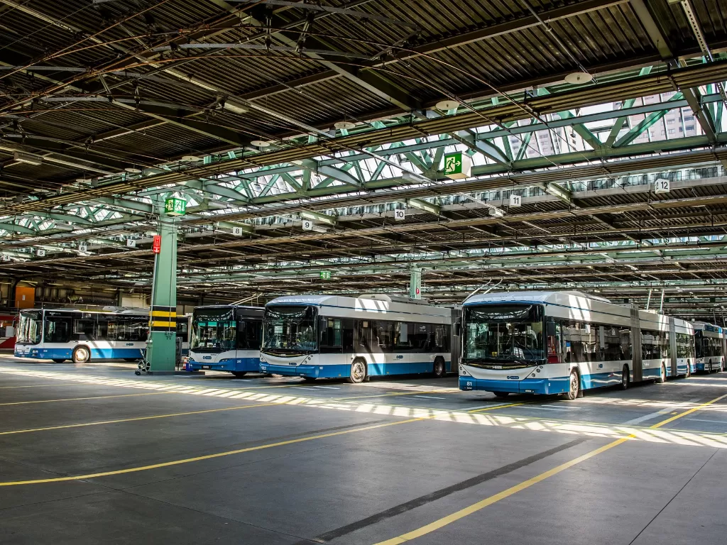 Tampilan stasiun pengisian daya untuk bus listrik di Zurich, Swiss (photo/Dok. Siemens)