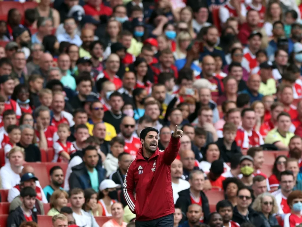 Pelatih Arsenal Mikel Arteta (REUTERS/Peter Cziborra)