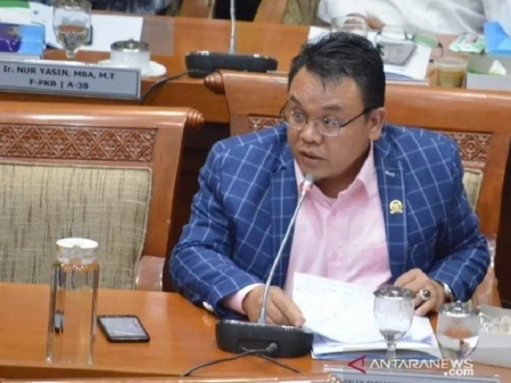 Anggota DPR RI, Partaonan Daulay mengomentari perpanjangan PPKM (ANTARA/Dewanto Samodro).