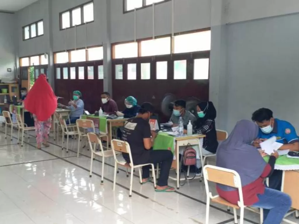 Suasana gerai Vaksinasi Merdeka di Kecamatan Makasar, Jakarta Timur. (Dok Istimewa).
