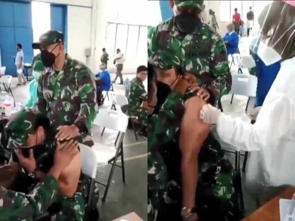 Anggota TNI menjerit ketakutan saat hendak disuntik vaksin (Instagram/ tommysetiotomo)