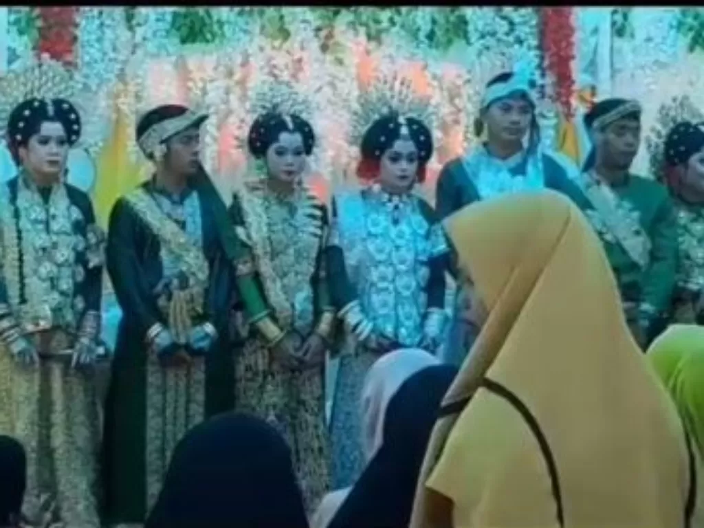 Pernikahan 4 kakak beradik. (Instagram/@kabarmakassar_)