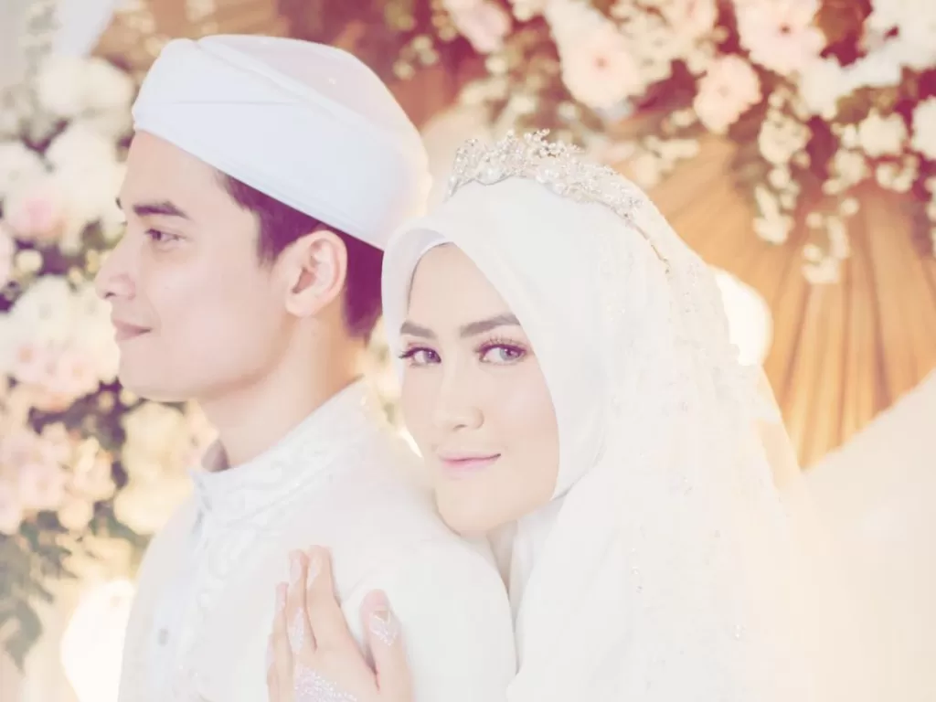 Alvin Faiz pamer foto pernikahannya dengan Henny Rahman (Instagram/alvin_411)