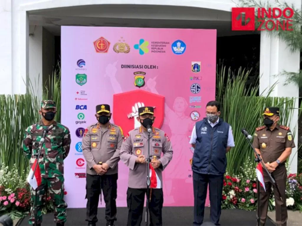 Kapolri Jendral Pol Listyo Sugit launching program Vaksinasi Merdeka di Polda Metro Jaya. (INDOZONE/Samsudhuha Wildansyah) News