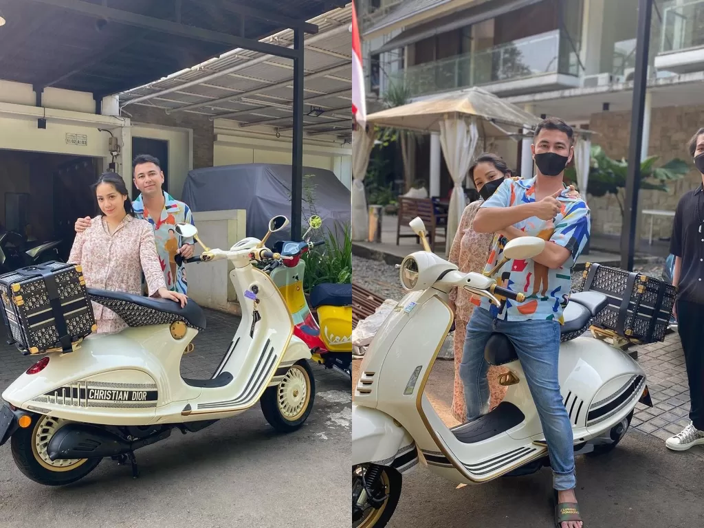 Raffi dan Nagita berpose bersama dengan motor mewah (Instagram/raffinagita1717)