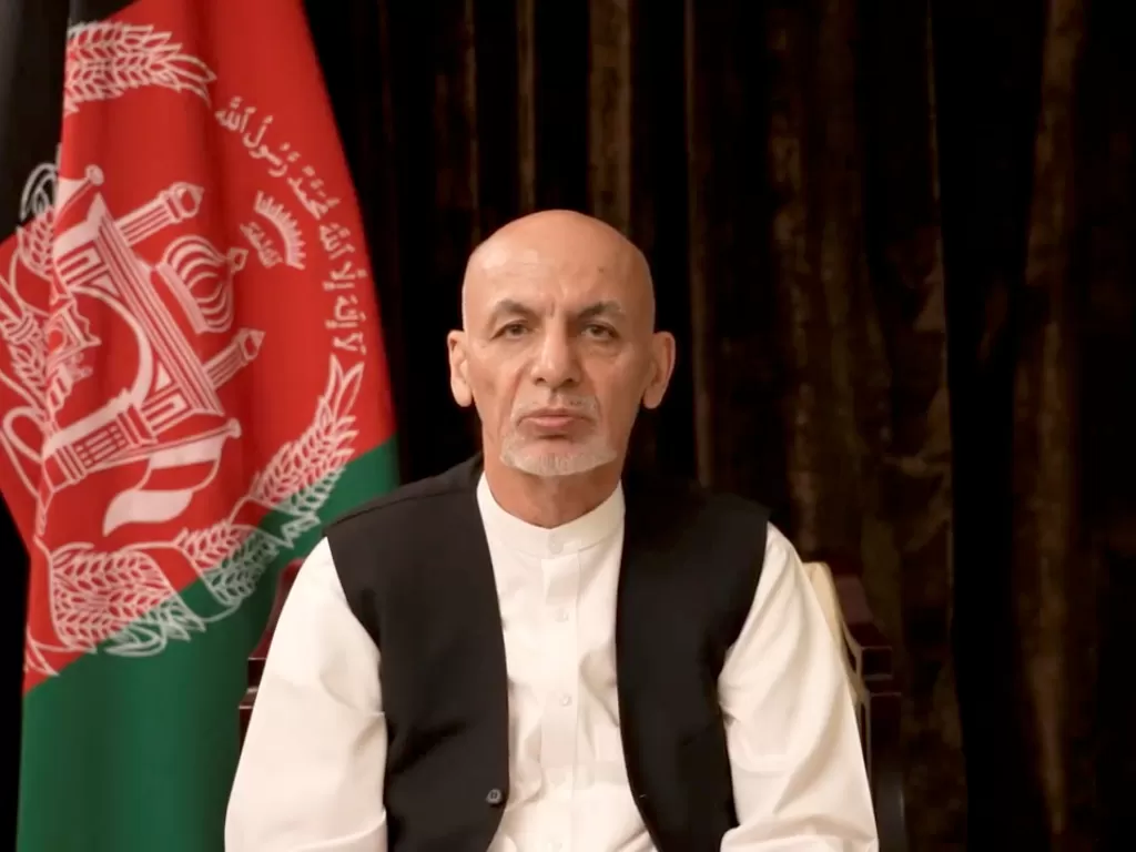 Mantan Presiden Afghanistan Ashraf Ghani muncul dalam pesan video dari UEA, 18 Agustus 2021. (photo/Facebook/Ashraf Ghani/via REUTERS)