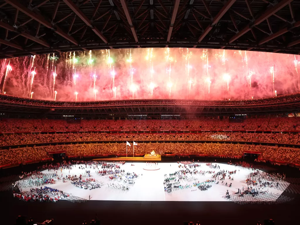 Upacara Pembukaan Paralimpiade Tokyo 2020 - Stadion Olimpiade, Tokyo, Jepang - 24 Agustus 2021. Kembang api saat upacara pembukaan (photo/REUTERS/Ivan Alvarado)