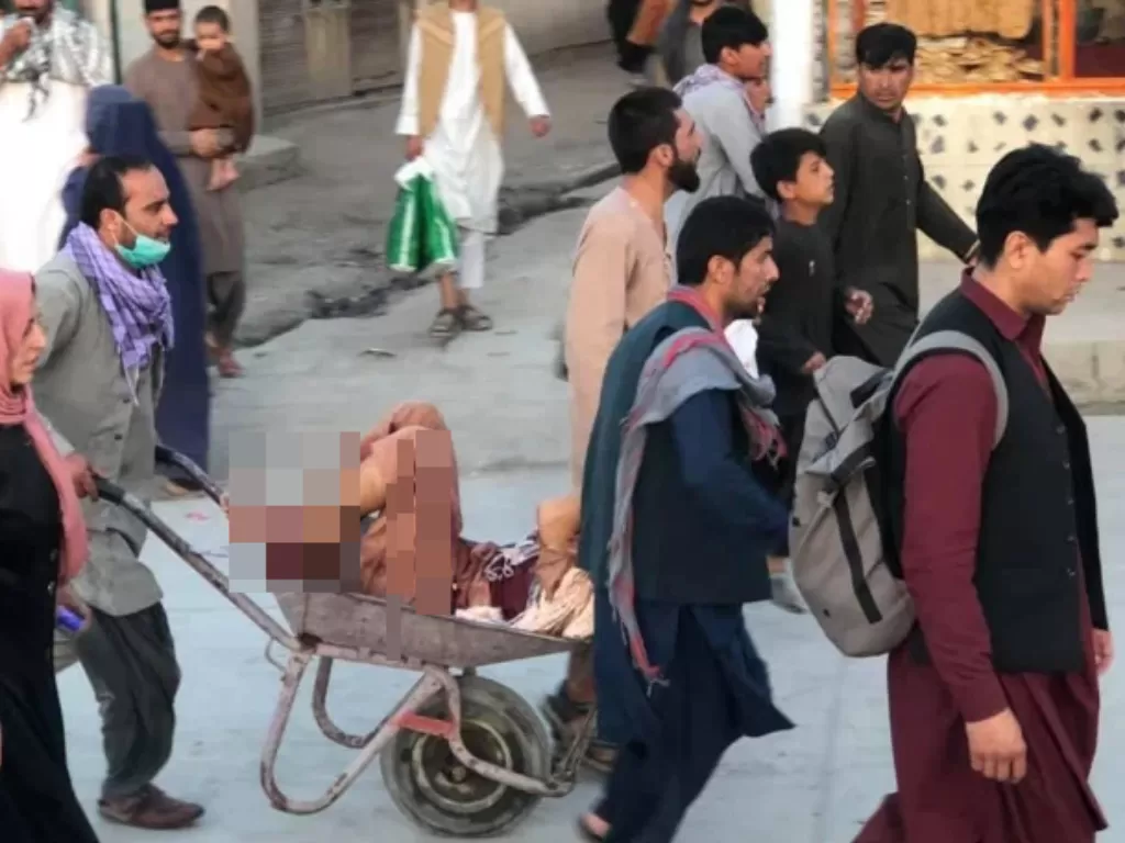 Ledakan bom bunuh diri di Kabul. (Twitter)