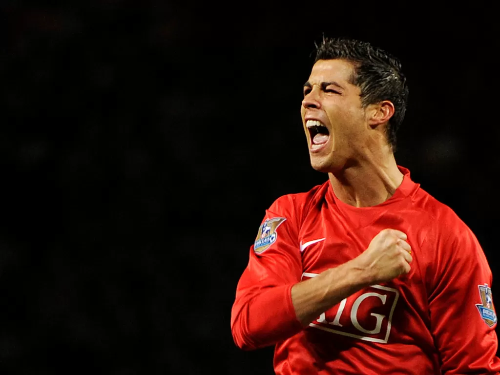 Cristiano Ronaldo rela dipotong gaji demi kembali gabung MU (REUTERS/Toby Melville/File Photo)