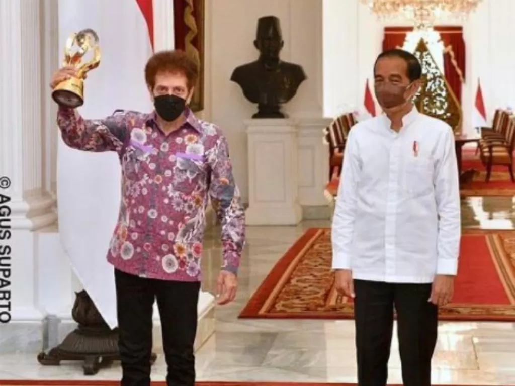 Ahmad Albar dan Presiden Jokowi (Instagram/@jokowi)