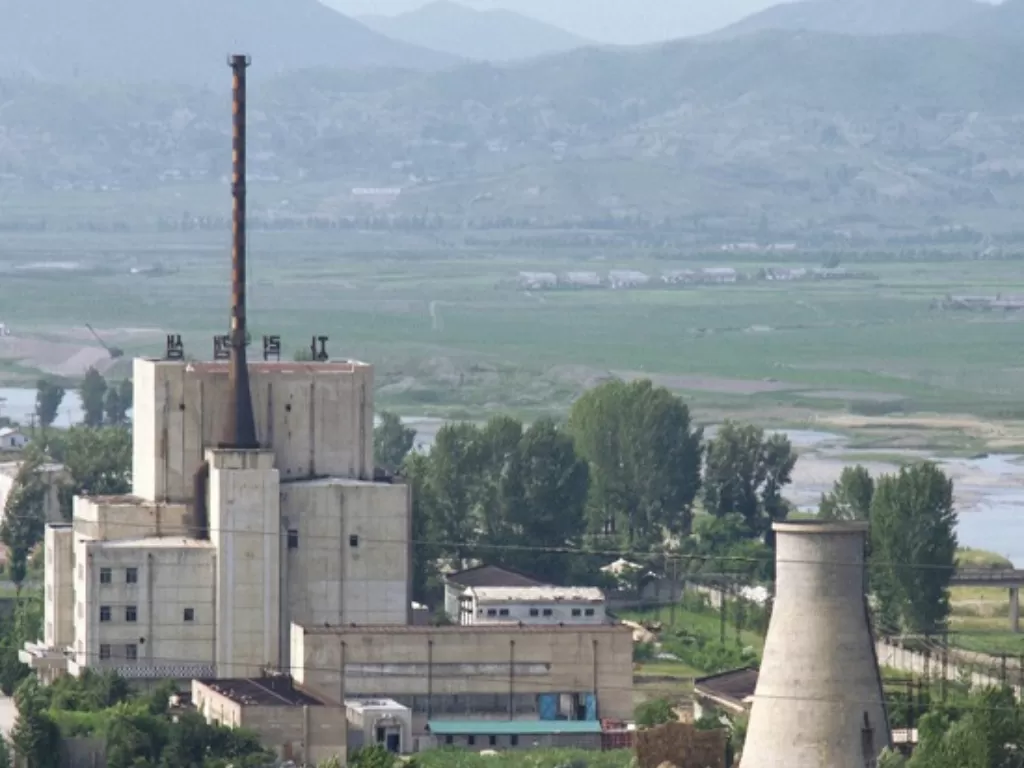 Reaktor nuklir Yongbyon. (REUTERS/Kyodo)
