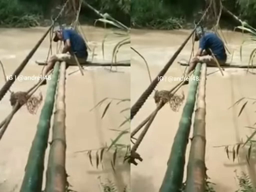 Seorang pria tua tengah memperbaiki jembatan rusak di atas aliran sungai di Dusun Tirowali, Desa Malela, Kabupaten Luwu, Sulawesi Selatan (Istimewa)