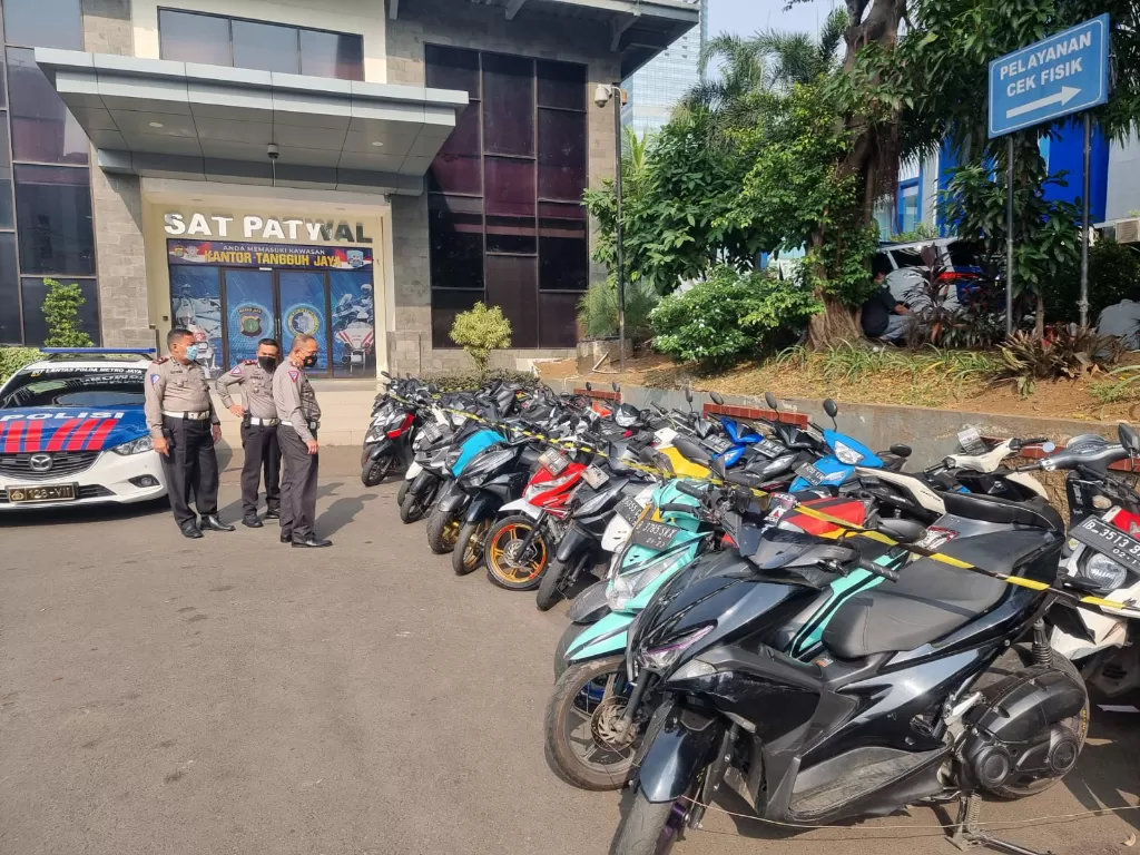 Barang bukti sepeda motor pelaku balap liar di Mapolda Metro Jaya. (Dok Ditlantas Polda Metro.)