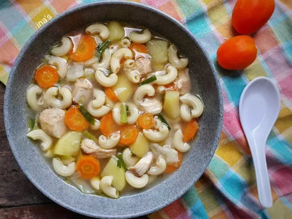 Sup Ayam Makaroni (Cookpad/Ina Silvia)