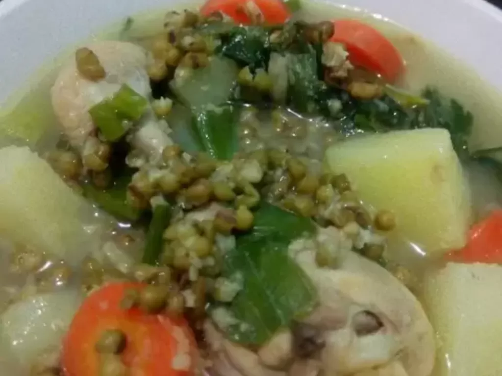 Sup Ayam Kacang Hijau (Cookpad/Alem Wandira Sembiring)